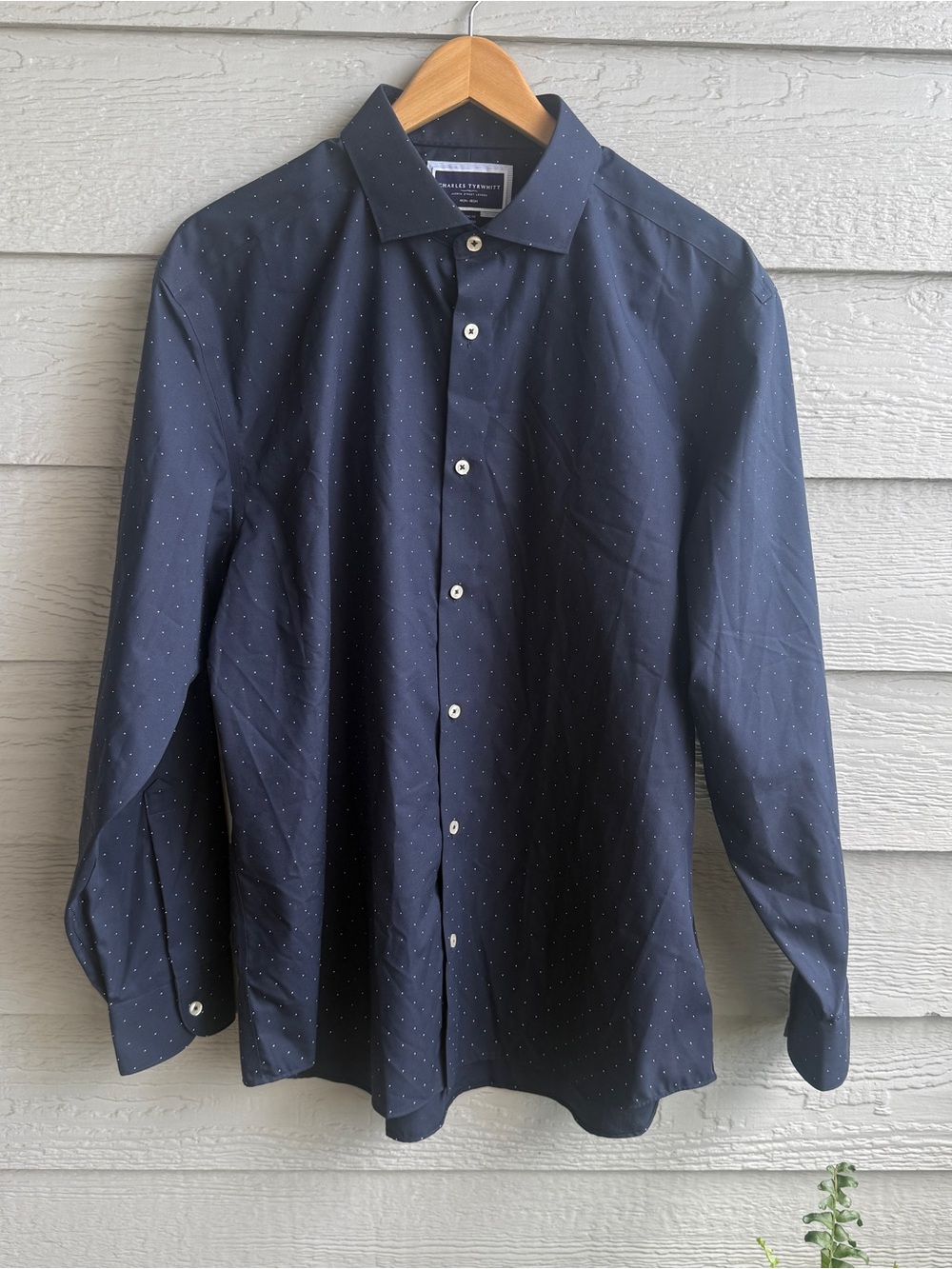 Charles Tyrwhitt XL Non Iron Dress Shirt Dark Navy Blue White Dot 100% Cotton